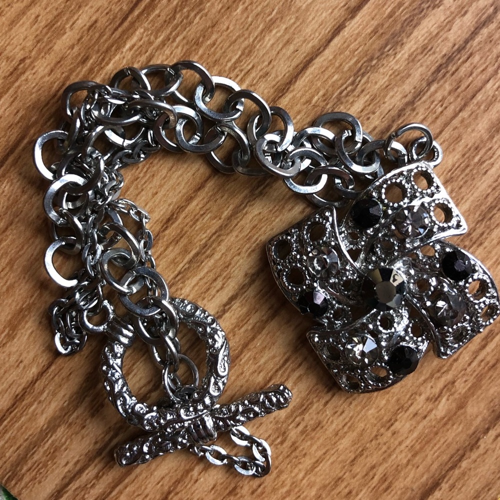 Black and Clear Crystal Pendant Toggle Bracelet